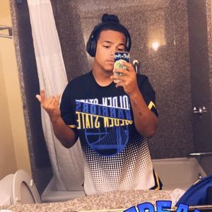 Meet your Posher, Adrian